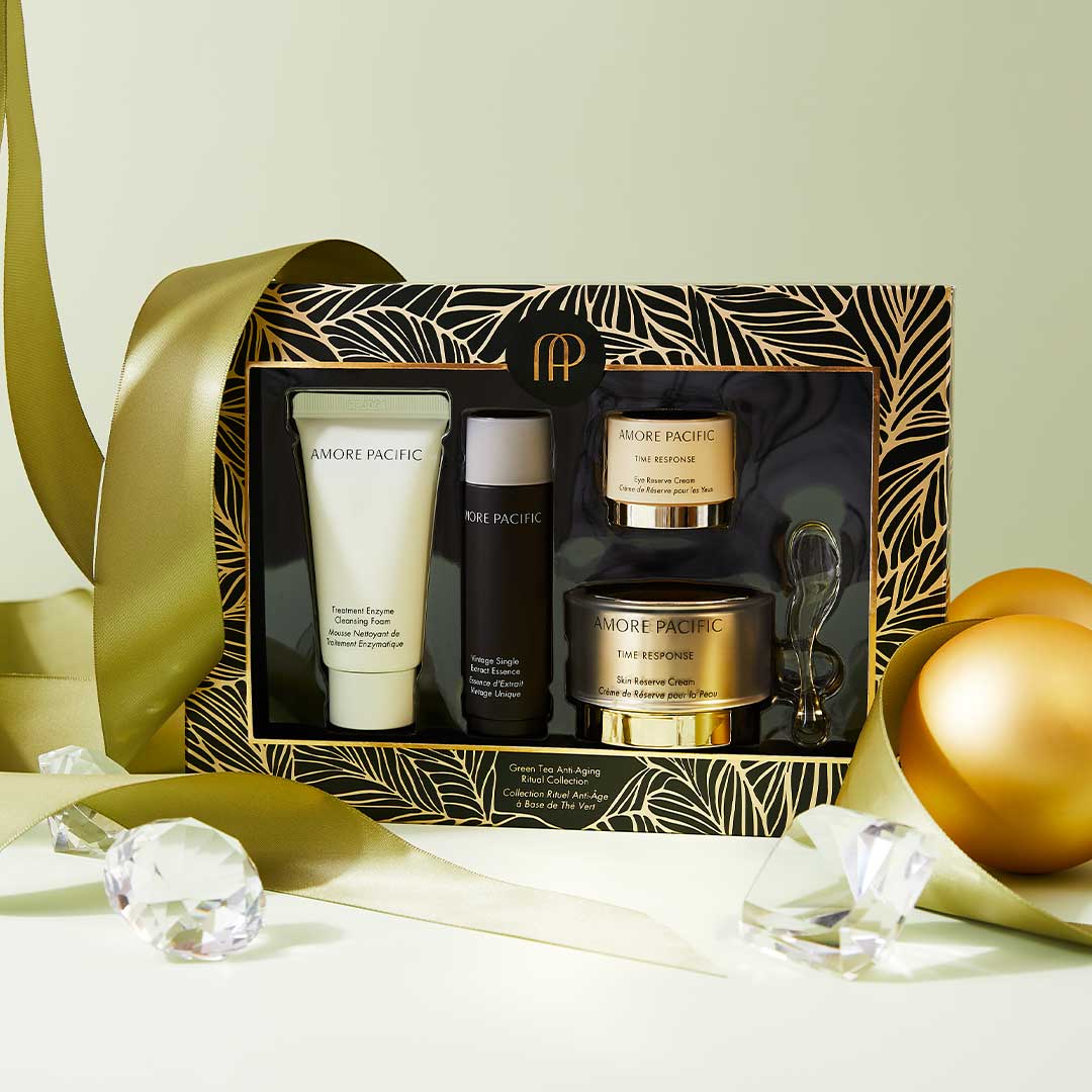 Green Tea Anti-Aging Skincare Set with decorations